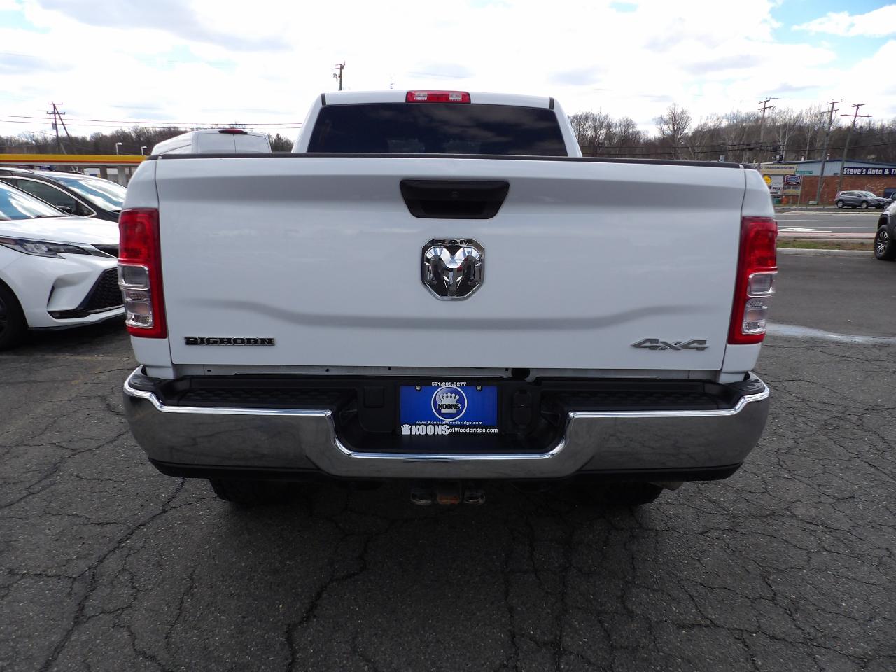 RAM 2500 Big Horn 4x4 Crew Cab 6'4" Box 2024