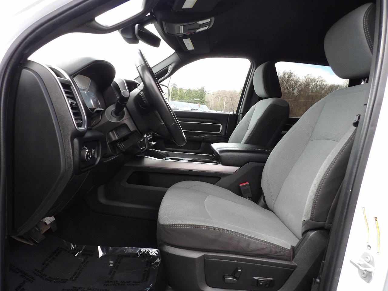 RAM 2500 Big Horn 4x4 Crew Cab 6'4" Box 2024