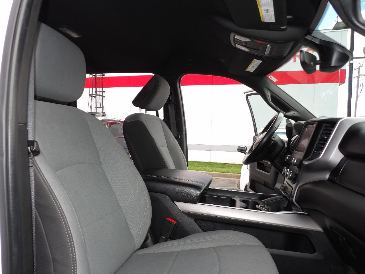 RAM 2500 Big Horn 4x4 Crew Cab 6'4" Box 2024