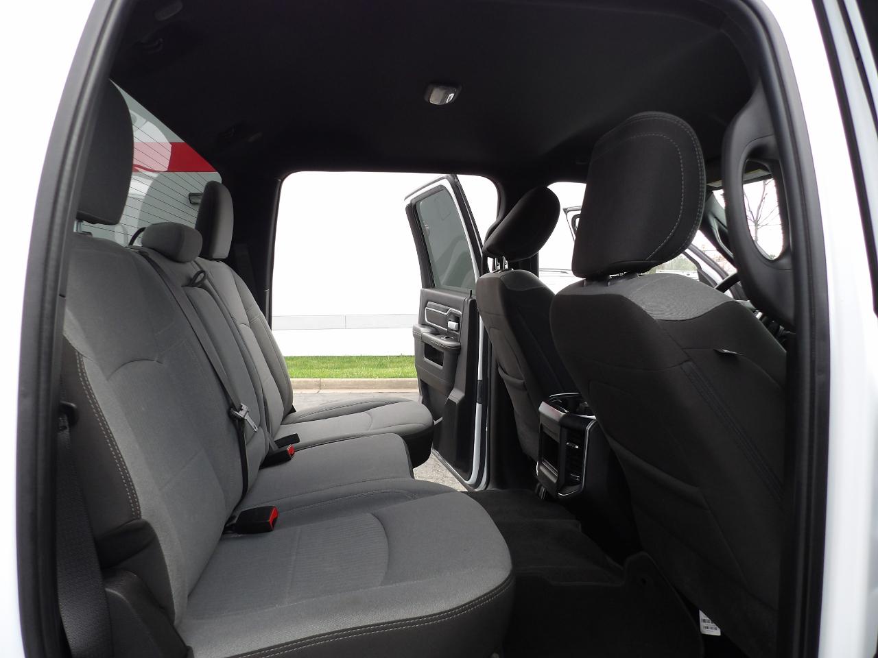 RAM 2500 Big Horn 4x4 Crew Cab 6'4" Box 2024