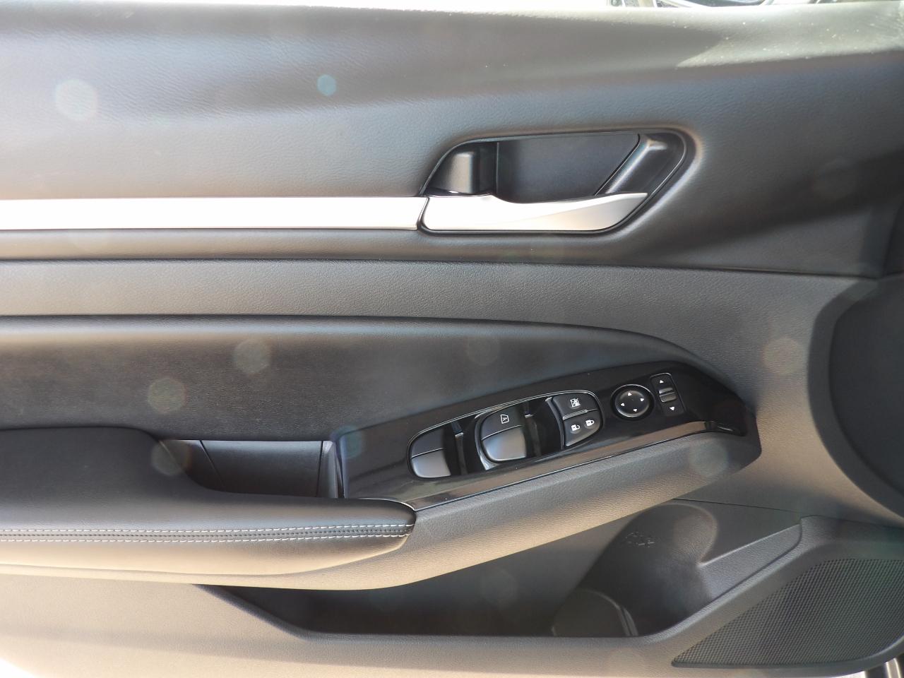 Nissan Altima 2.5 SL AWD Sedan 2024