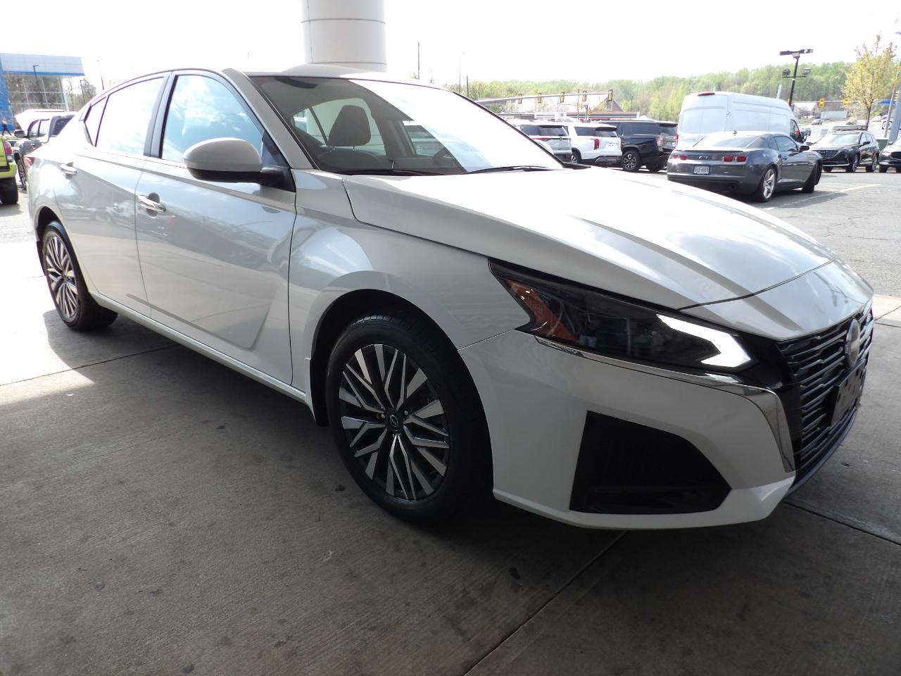 Nissan Altima 2.5 SV AWD Sedan 2023