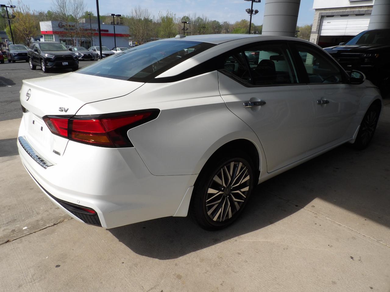 Nissan Altima 2.5 SV AWD Sedan 2023