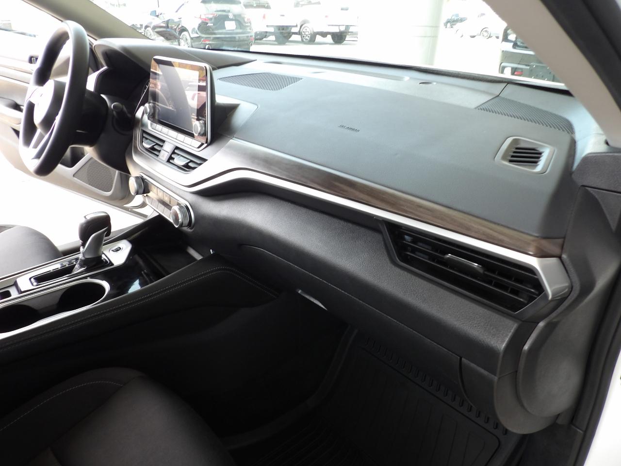 Nissan Altima 2.5 SV AWD Sedan 2023