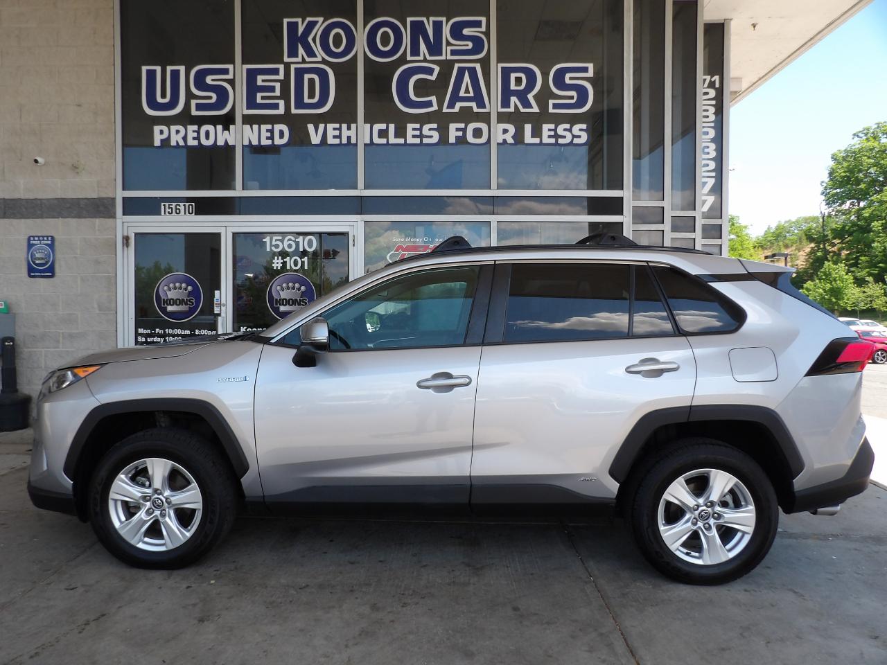 Toyota RAV4 Hybrid XLE AWD (Natl) *Ltd Avail* 2021