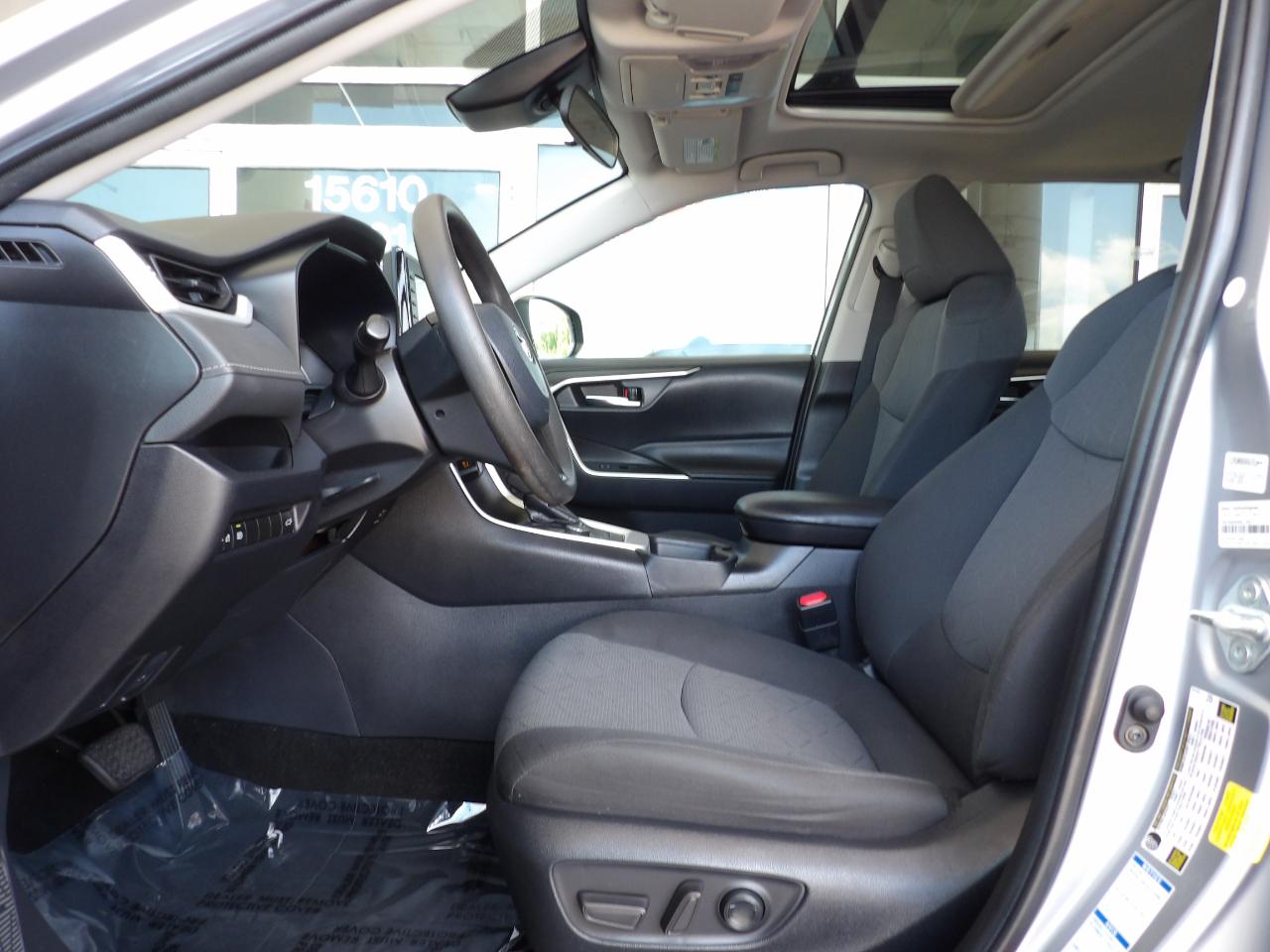 Toyota RAV4 Hybrid XLE AWD (Natl) *Ltd Avail* 2021