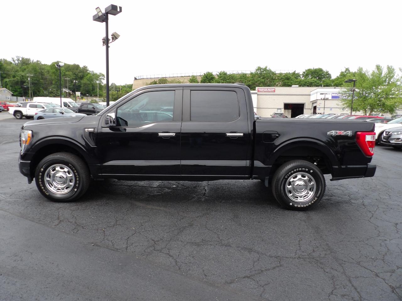 Ford F-150 XL 4WD SuperCrew 5.5' Box 2021