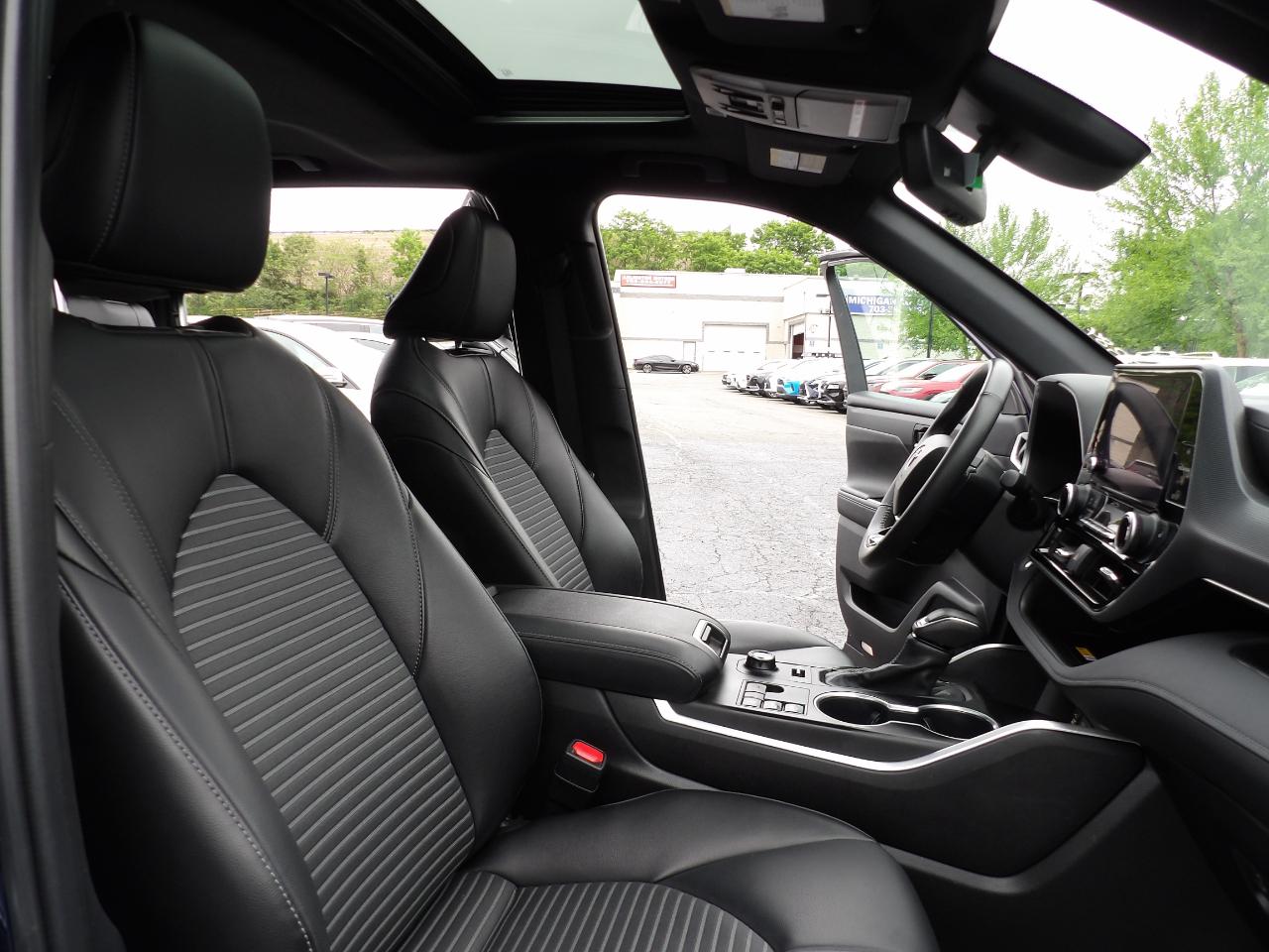 Toyota Highlander XSE AWD (Natl) 2024