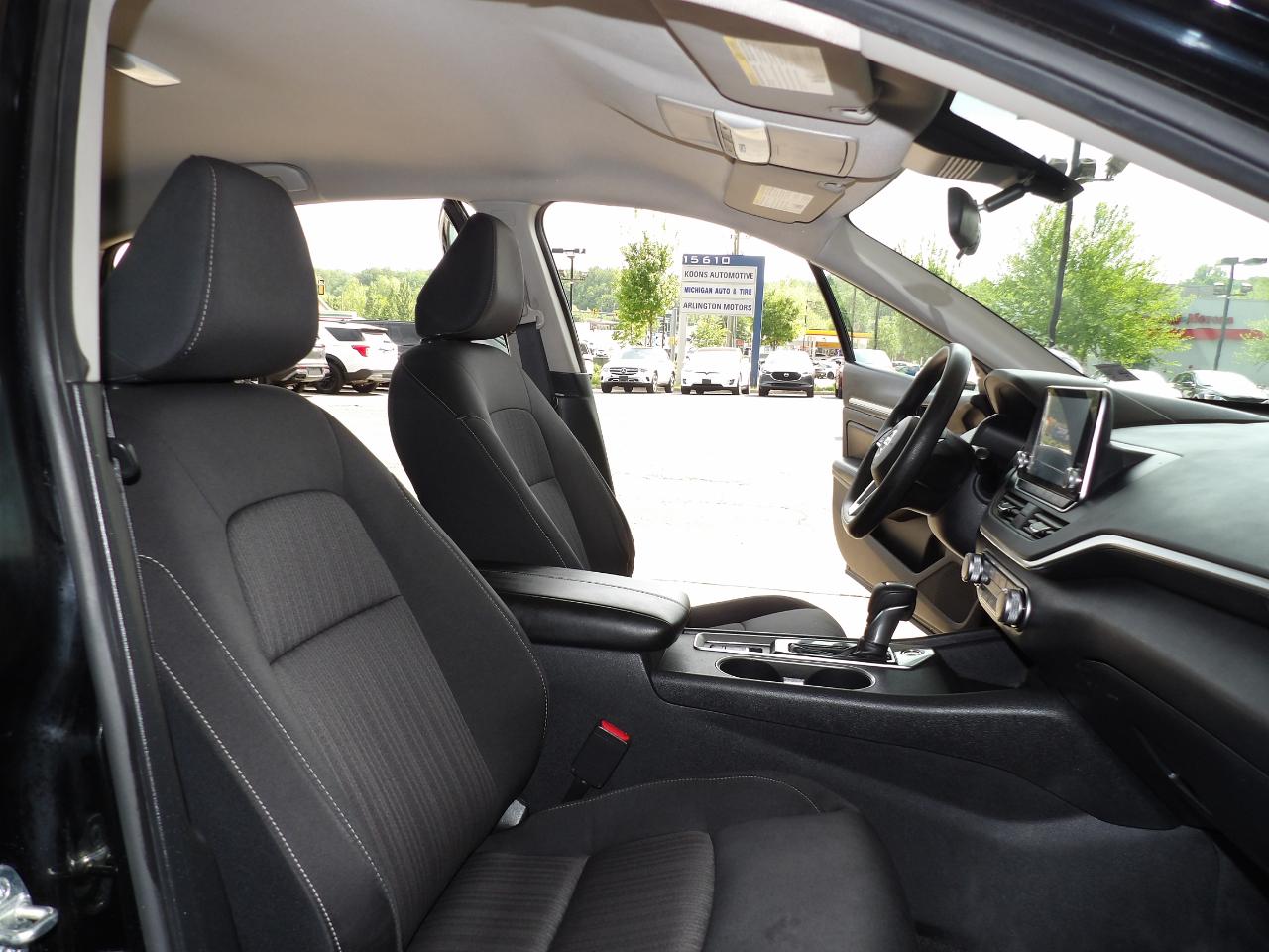 Nissan Altima 2.5 SV AWD Sedan 2022