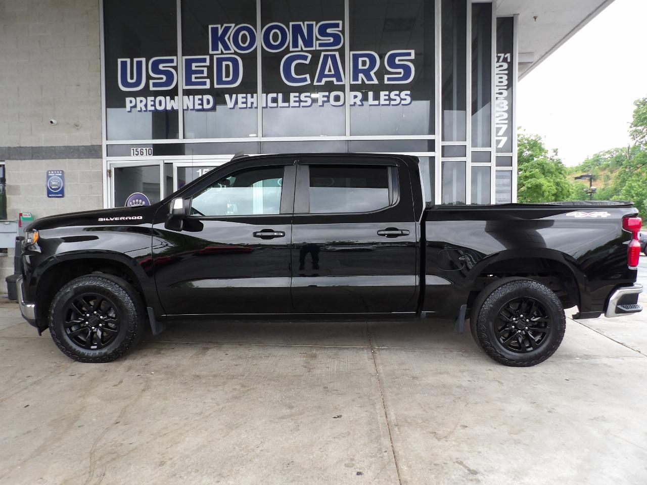 Chevrolet Silverado 1500 4WD Crew Cab 147" LT 2020