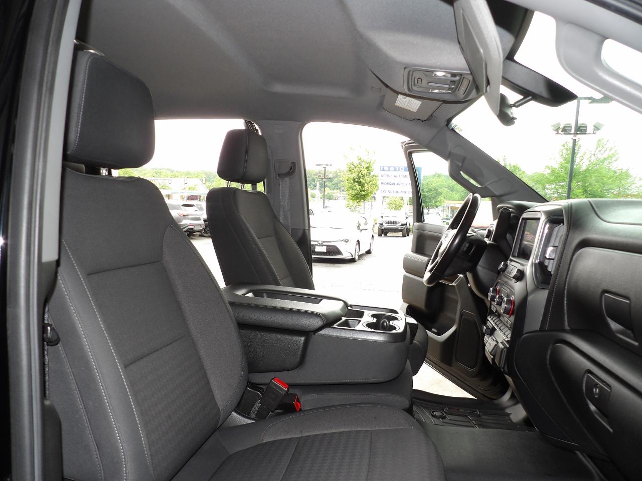 Chevrolet Silverado 1500 4WD Crew Cab 147" LT 2020