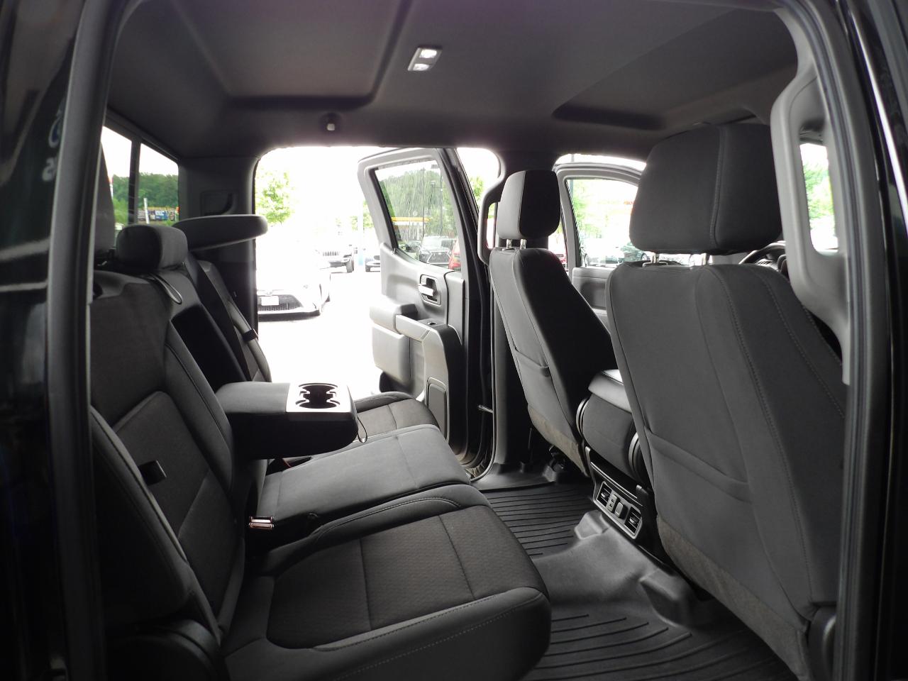 Chevrolet Silverado 1500 4WD Crew Cab 147" LT 2020