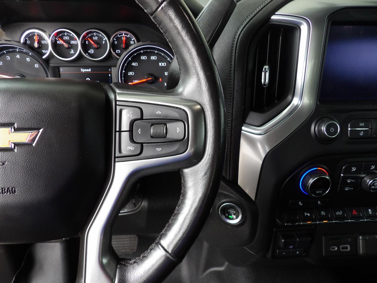 Chevrolet Silverado 1500 4WD Crew Cab 147" LT 2020