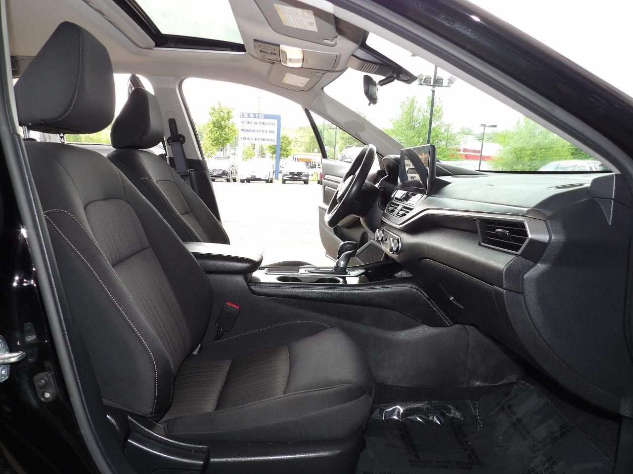Nissan Altima 2.5 SV Sedan 2023