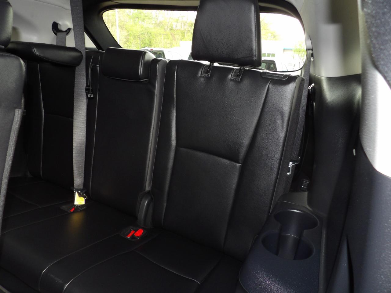 Toyota Highlander XLE 4WD 2024