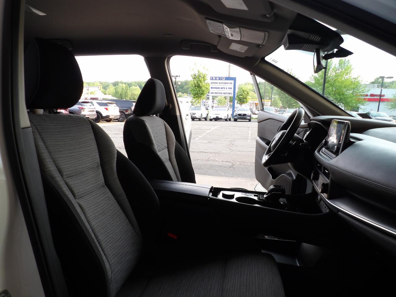 Nissan Rogue AWD SV 2023