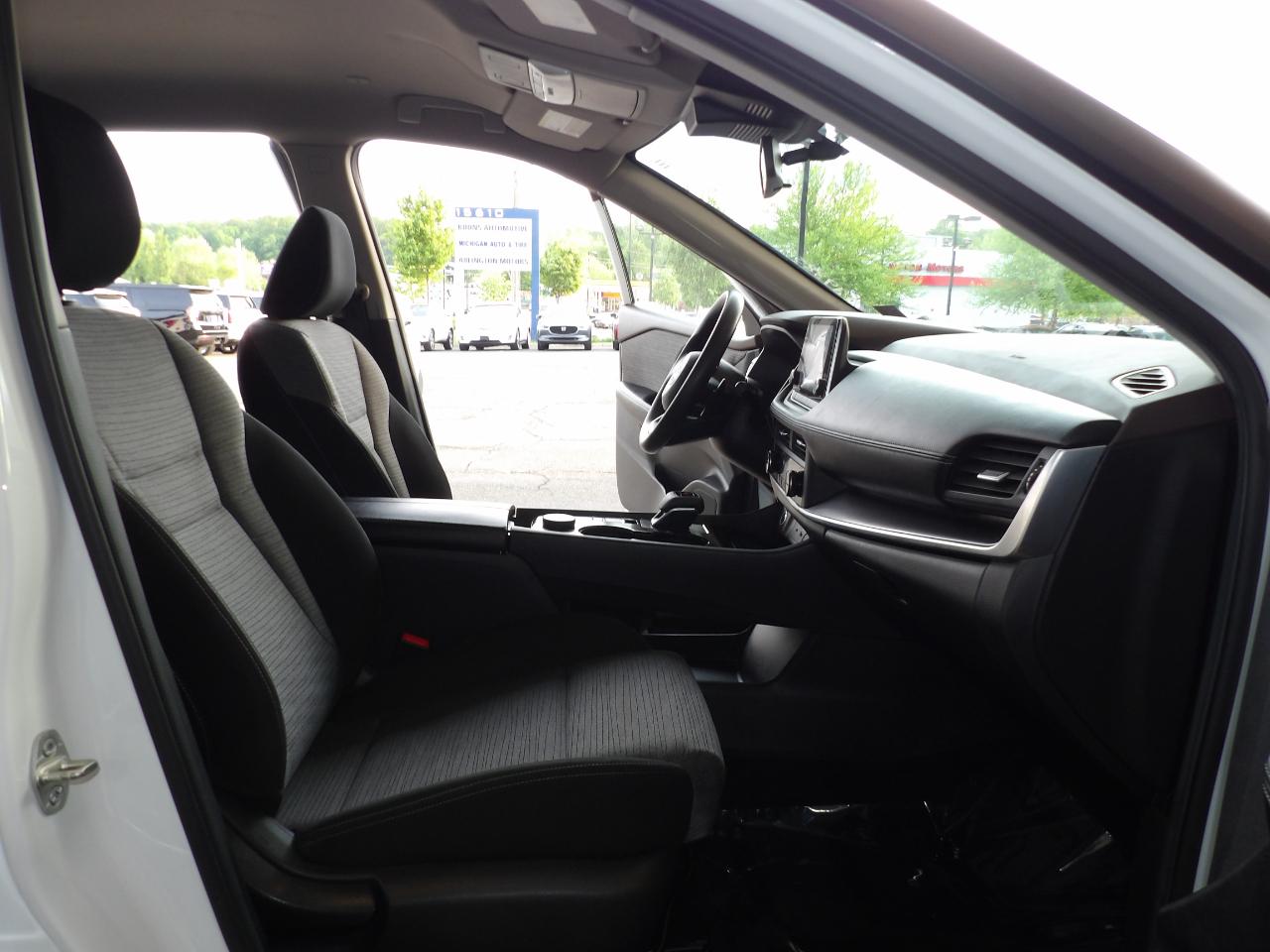 Nissan Rogue AWD SV 2023