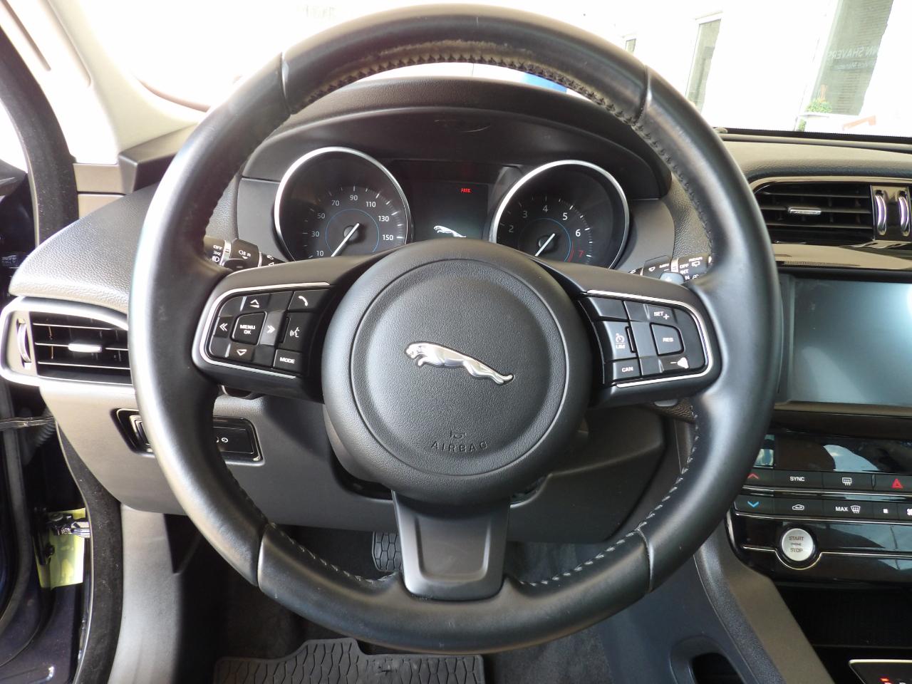 Jaguar F-Pace 35t Premium AWD 2018