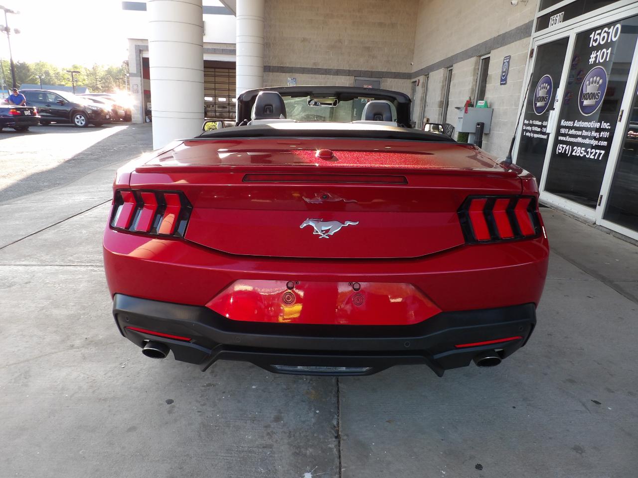 Ford Mustang EcoBoost Convertible 2024