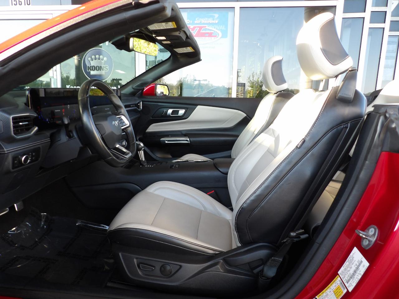 Ford Mustang EcoBoost Convertible 2024