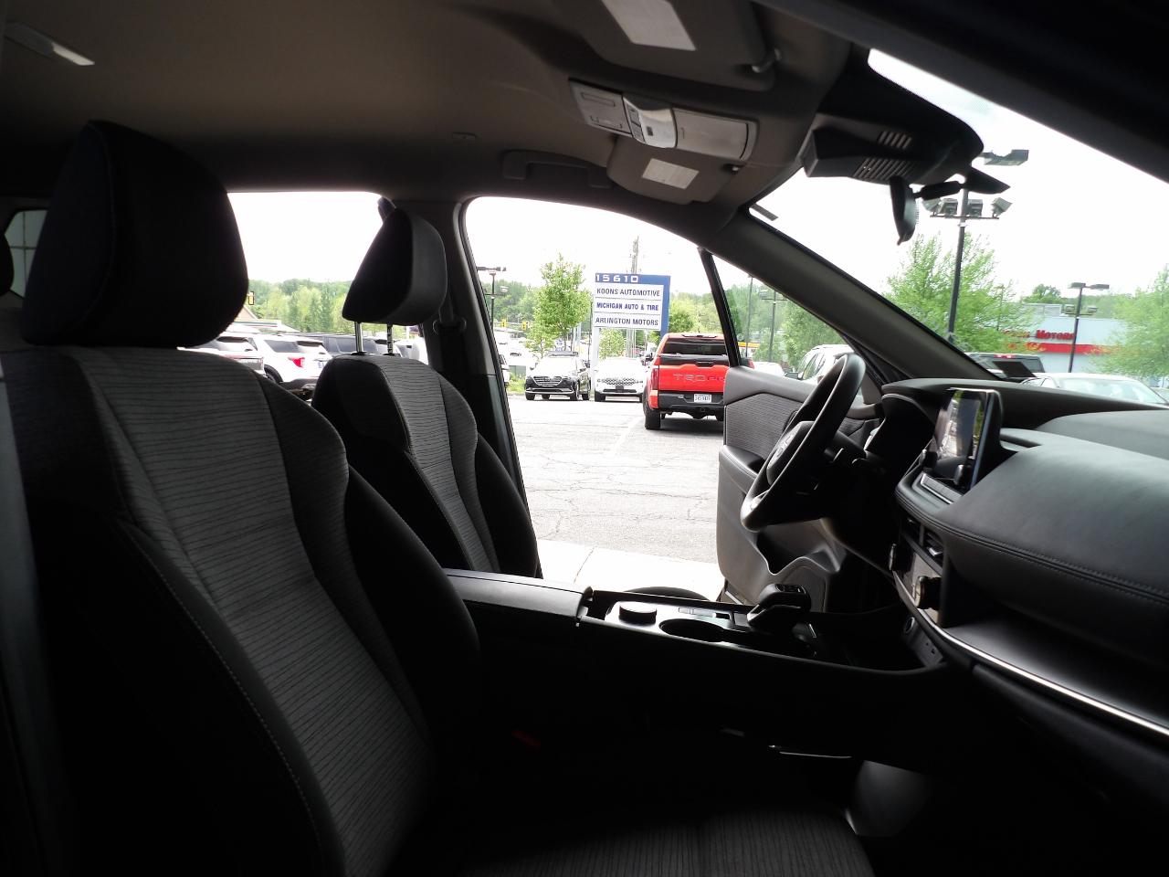 Nissan Rogue AWD SV 2023