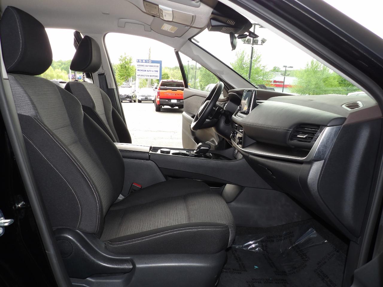 Nissan Rogue AWD SV 2023