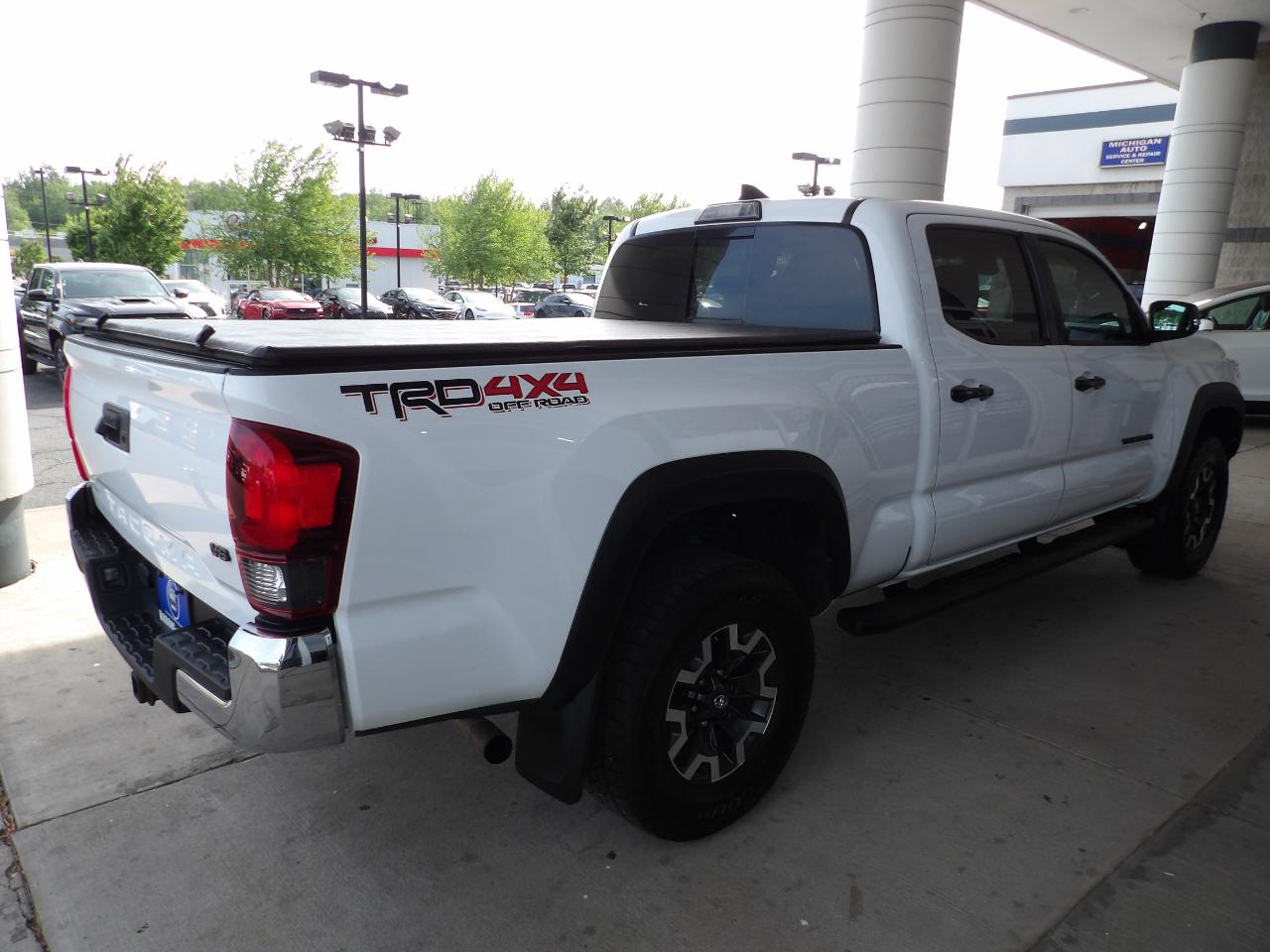 Toyota Tacoma 4WD TRD Off Road Double Cab 6' Bed AT (Natl) 2019