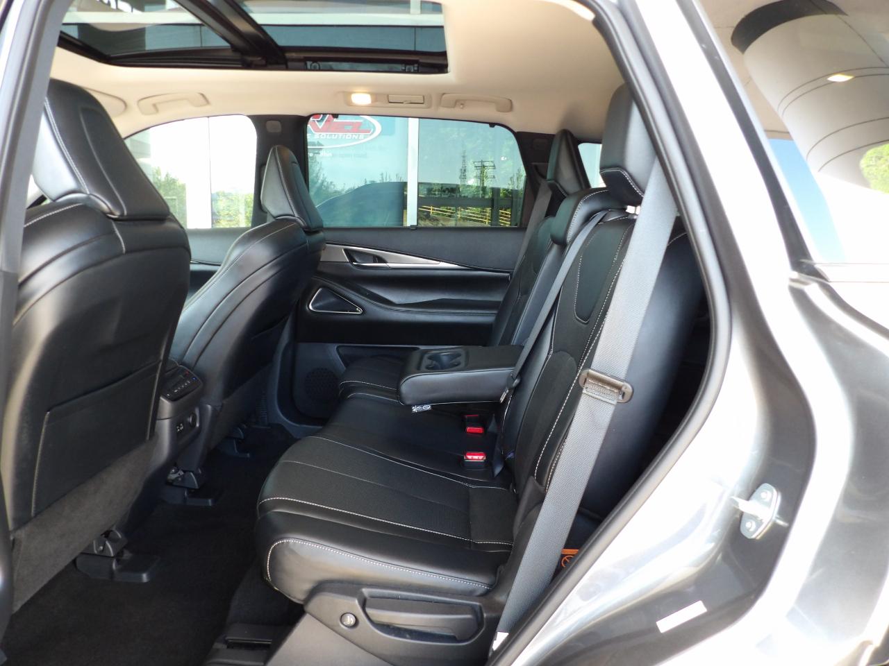 Infiniti QX60 LUXE AWD 2023