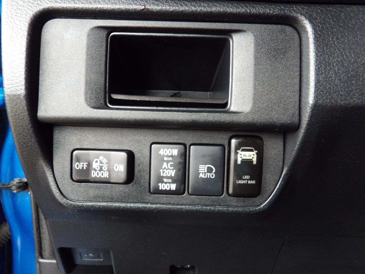 Toyota Tacoma SR5 Double Cab 4WD V6 2018