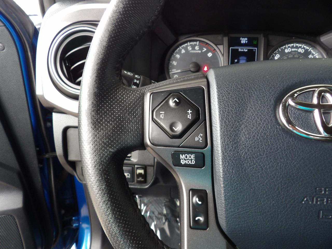 Toyota Tacoma SR5 Double Cab 4WD V6 2018