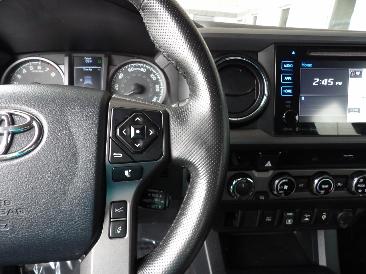 Toyota Tacoma SR5 Double Cab 4WD V6 2018