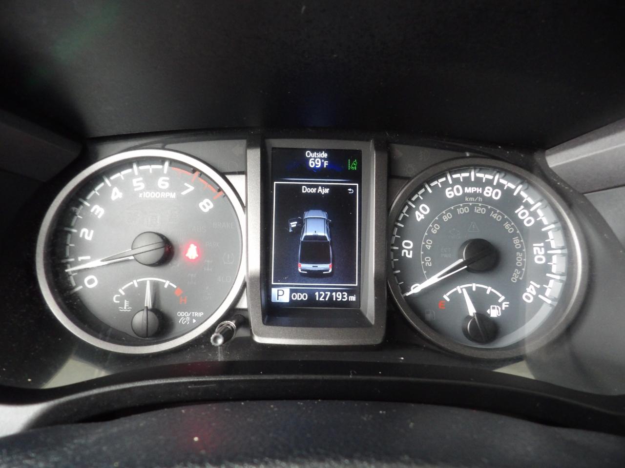 Toyota Tacoma SR5 Double Cab 4WD V6 2018