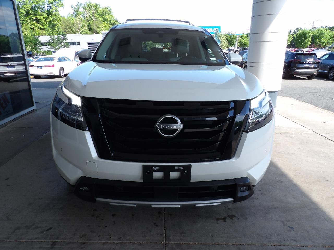 Nissan Pathfinder SL 4WD 2023