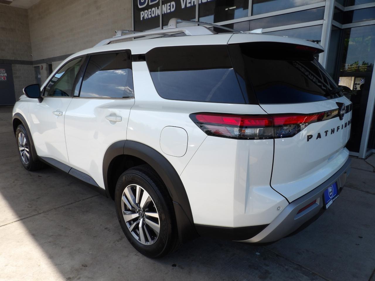 Nissan Pathfinder SL 4WD 2023