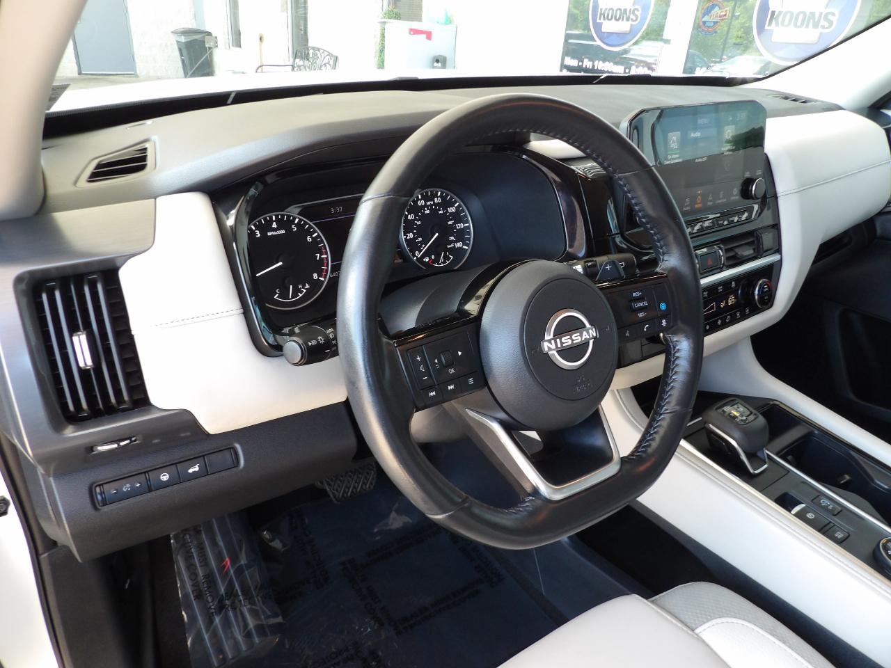 Nissan Pathfinder SL 4WD 2023