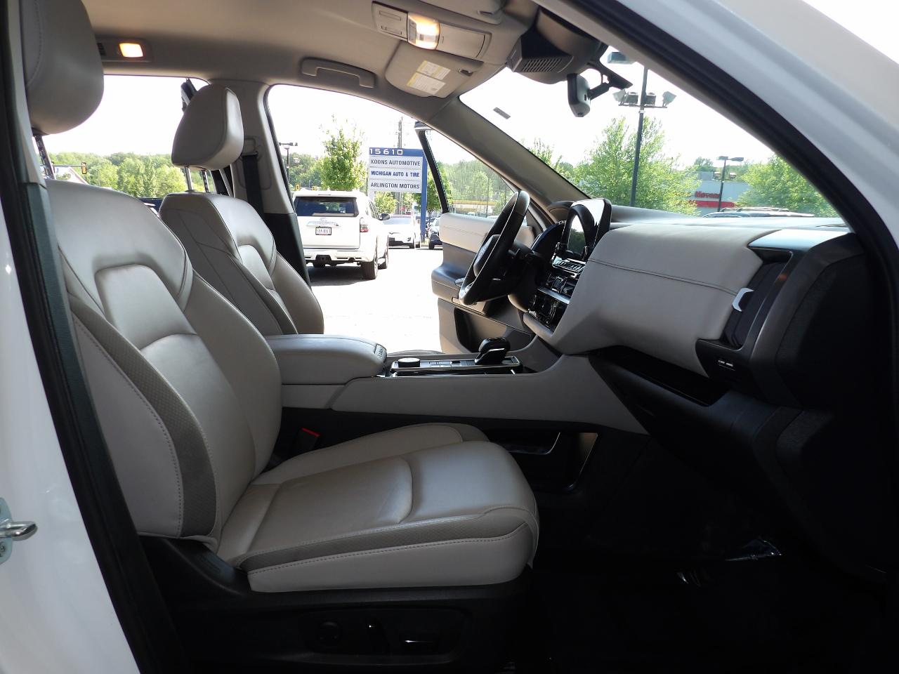 Nissan Pathfinder SL 4WD 2023