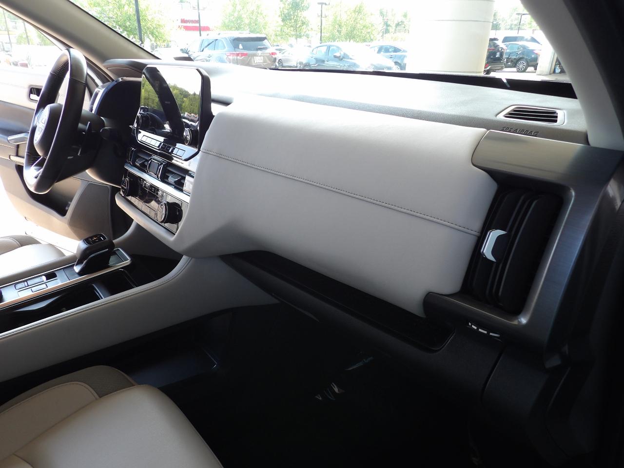 Nissan Pathfinder SL 4WD 2023