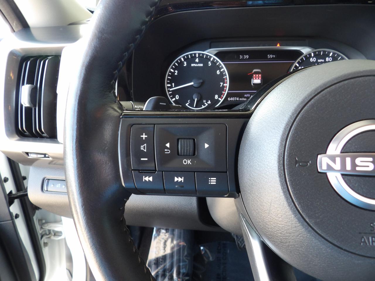 Nissan Pathfinder SL 4WD 2023