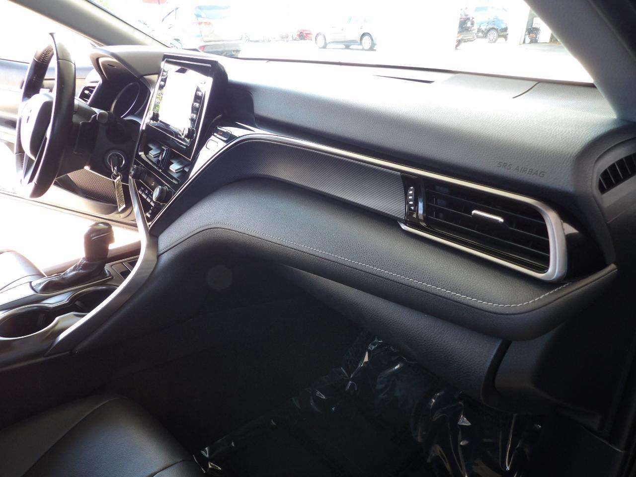 Toyota Camry SE 2021