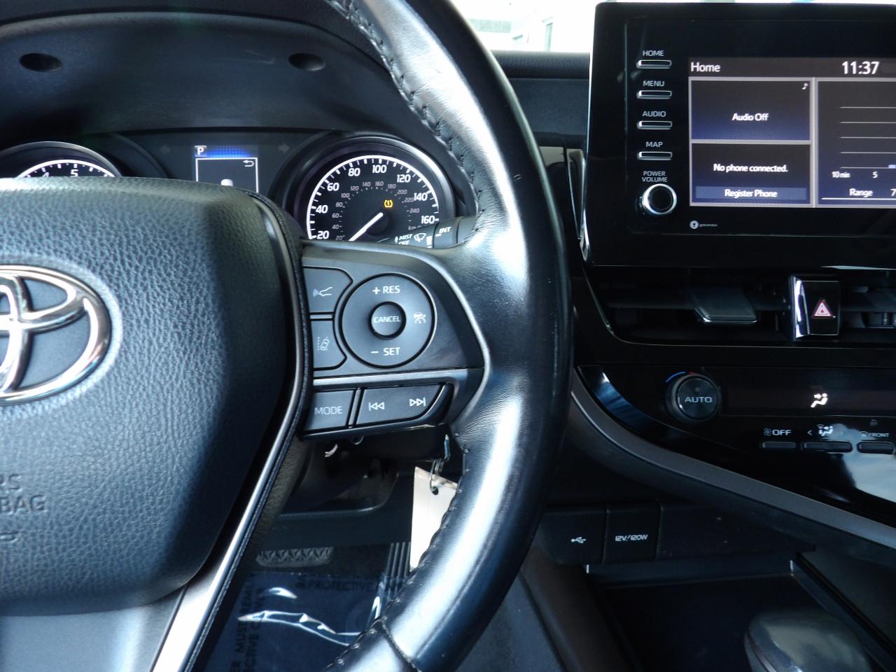 Toyota Camry SE 2021