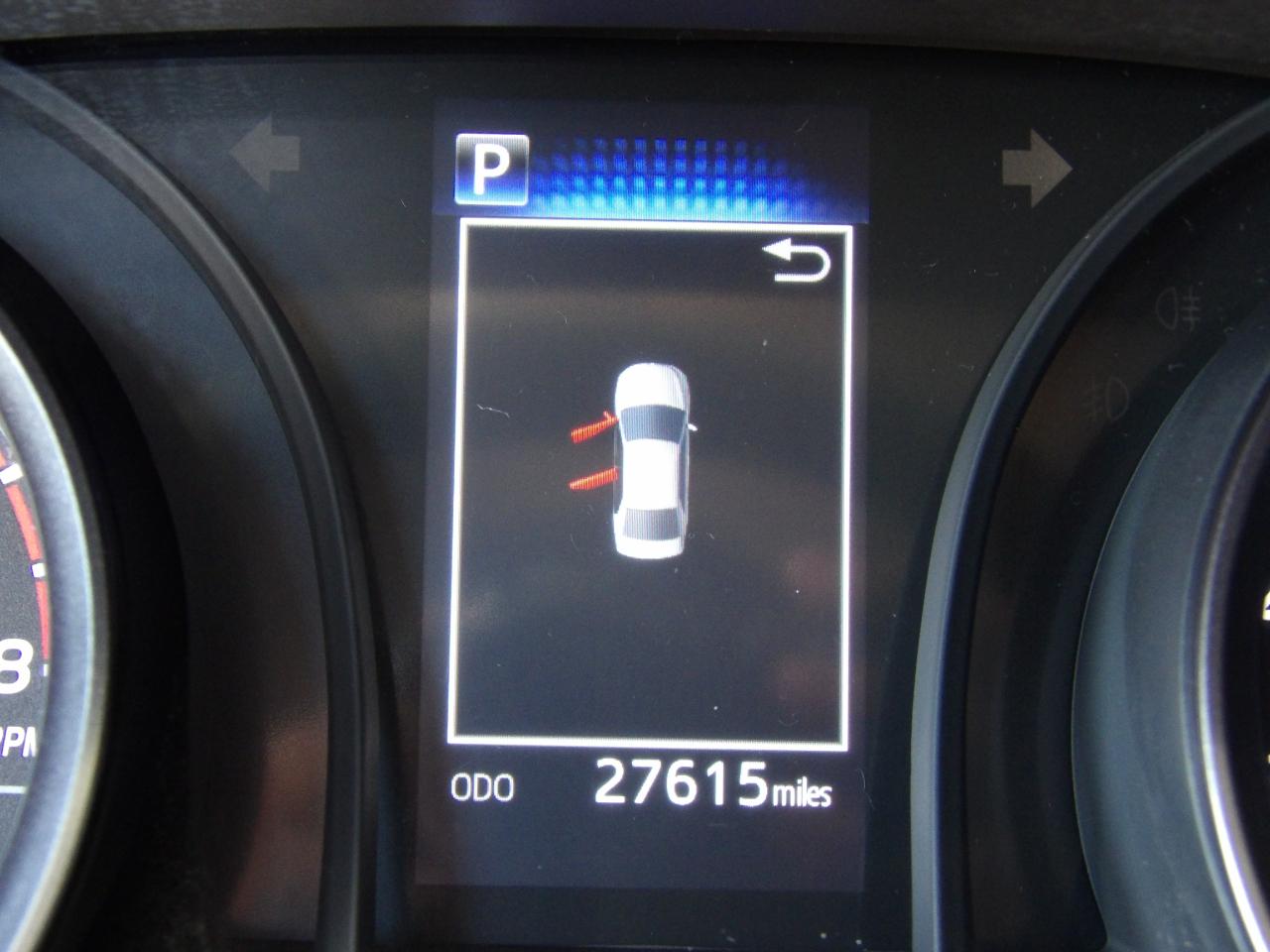 Toyota Camry SE 2021