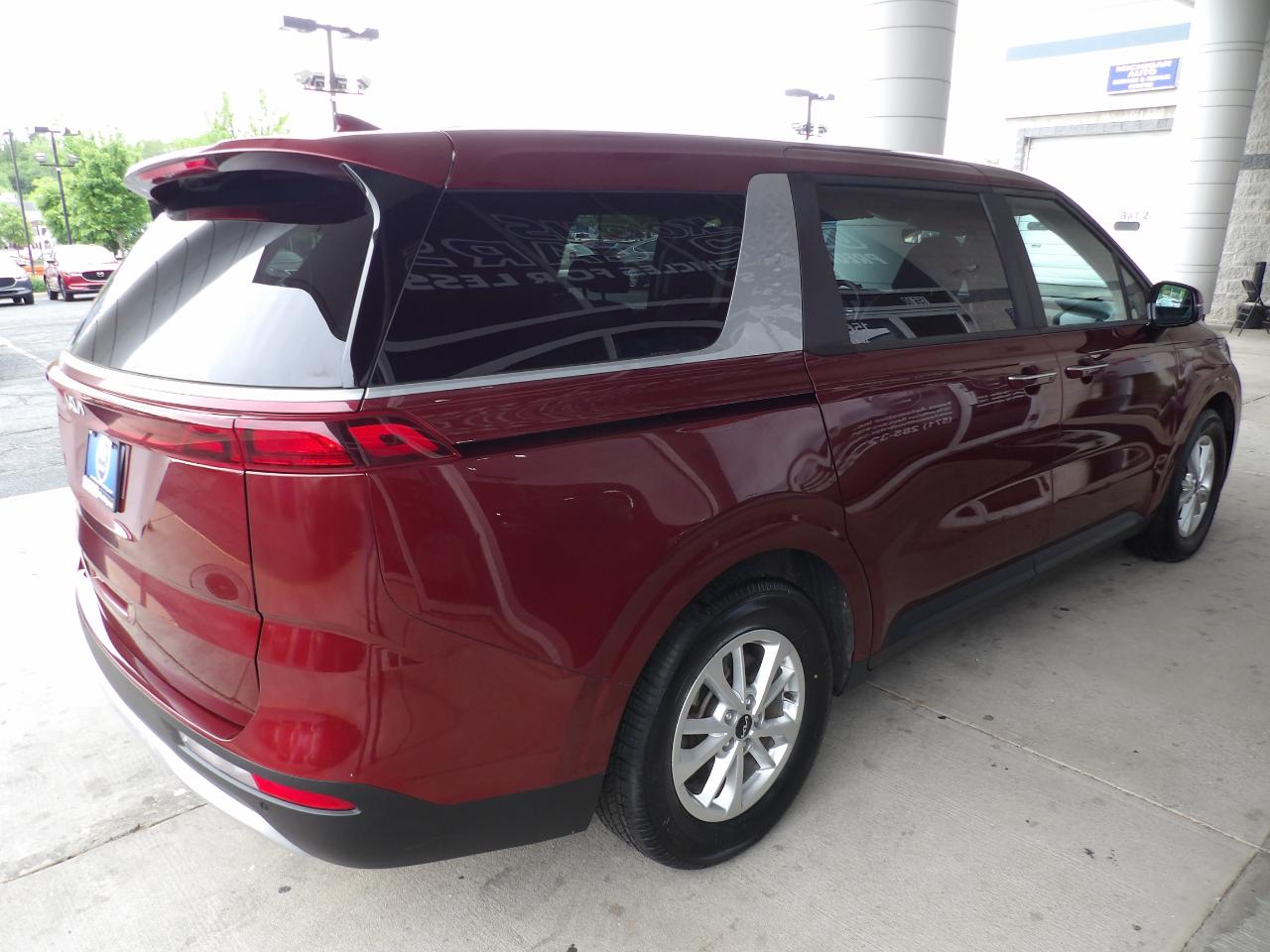 Kia Carnival LX FWD w/Seat Pkg 2023
