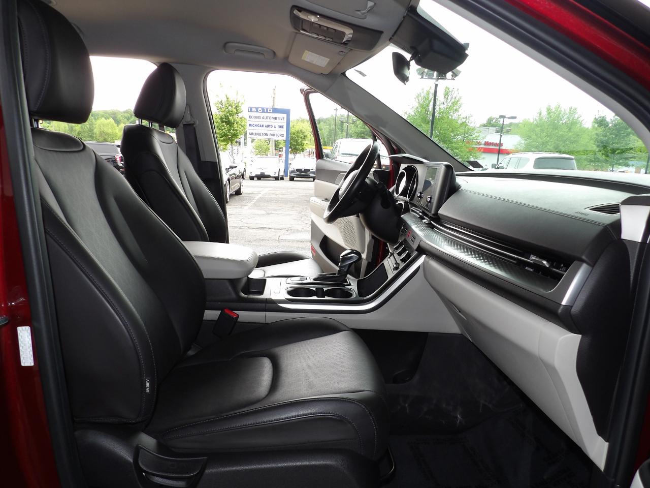 Kia Carnival LX FWD w/Seat Pkg 2023