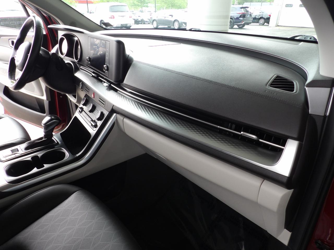 Kia Carnival LX FWD w/Seat Pkg 2023