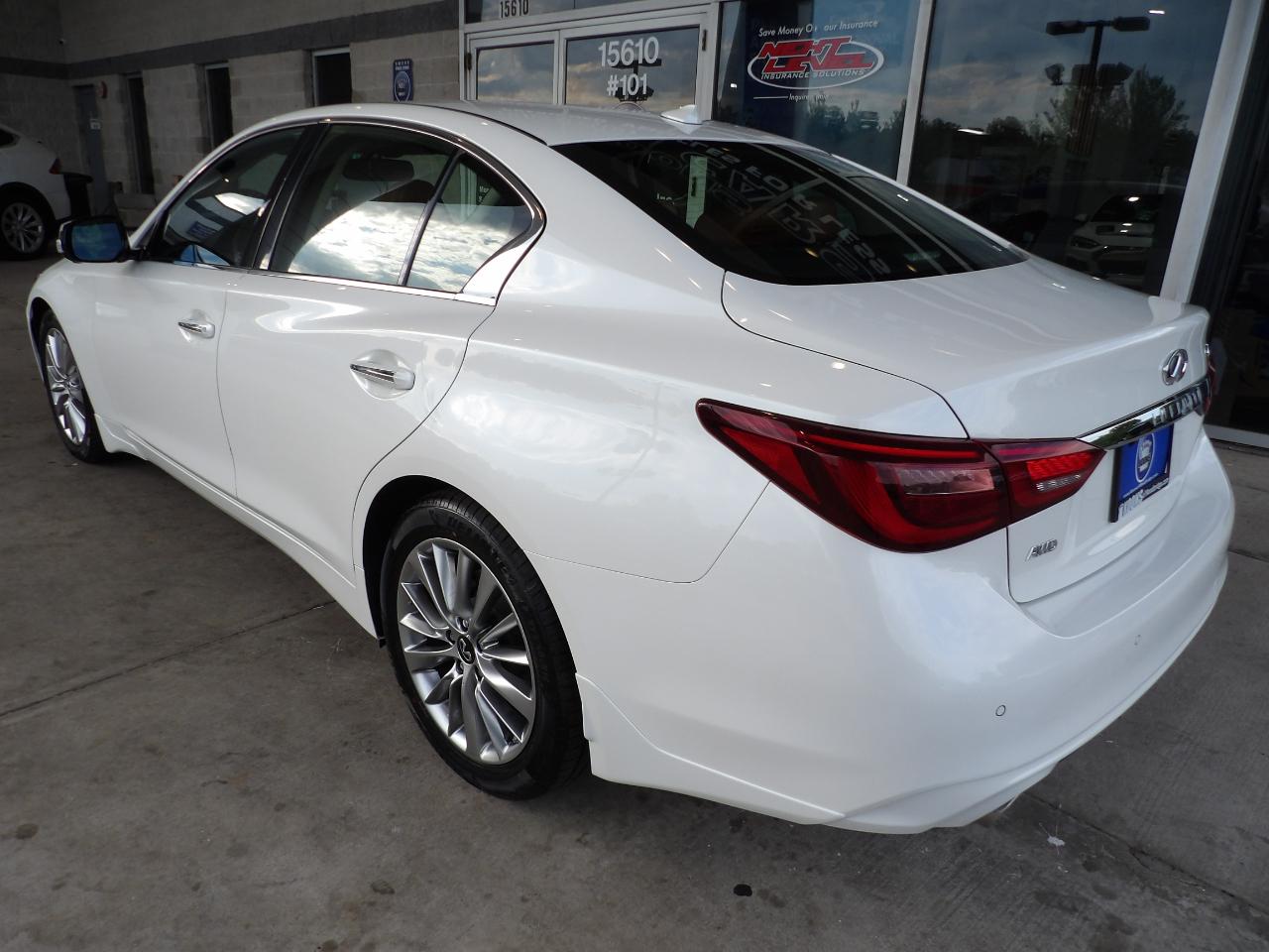 Infiniti Q50 LUXE AWD 2023