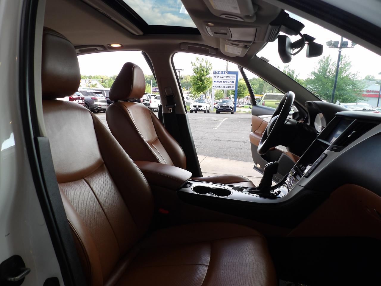 Infiniti Q50 LUXE AWD 2023