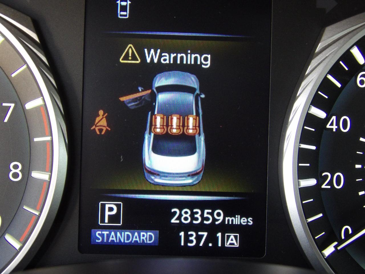 Infiniti Q50 LUXE AWD 2023