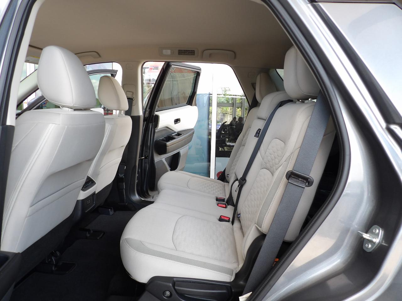Nissan Pathfinder SV 2WD 2024
