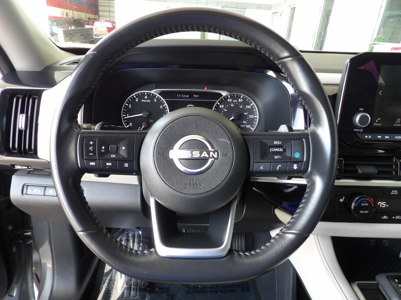 Nissan Pathfinder SV 2WD 2024
