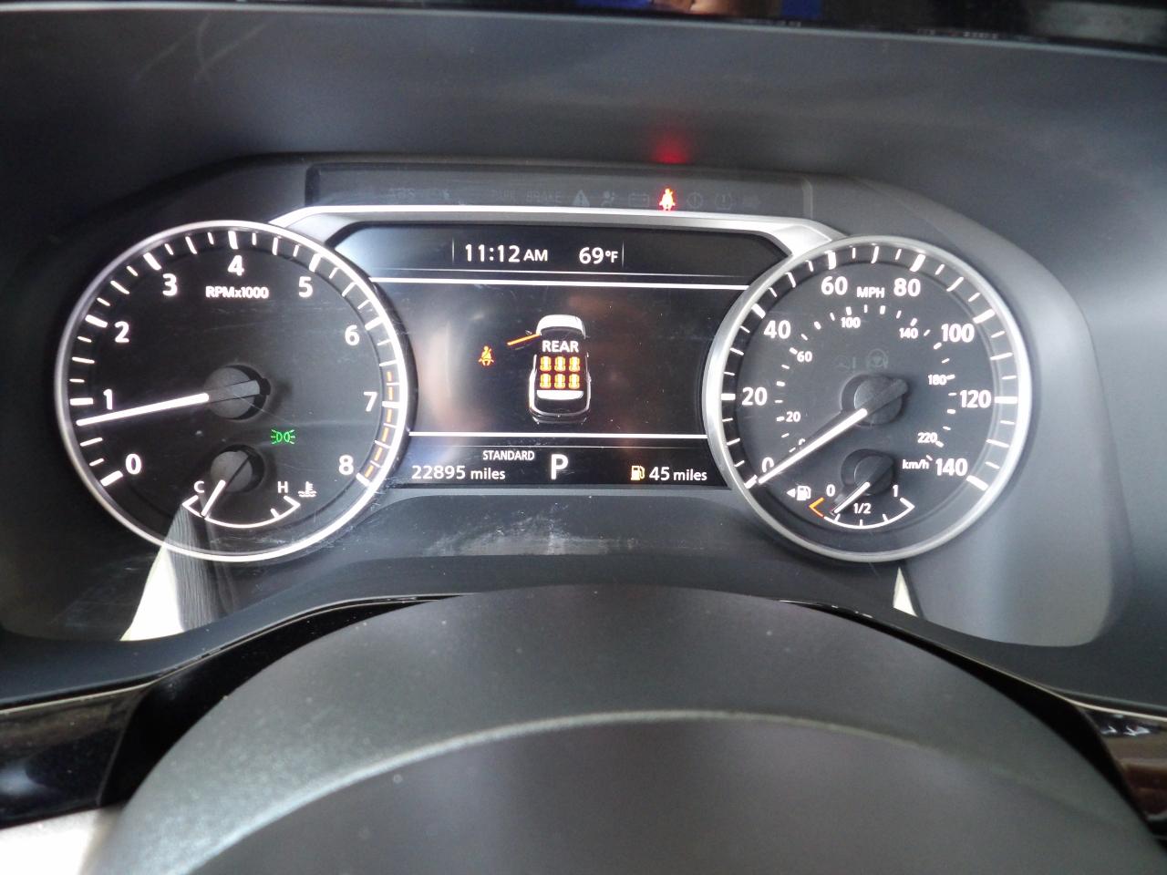 Nissan Pathfinder SV 2WD 2024